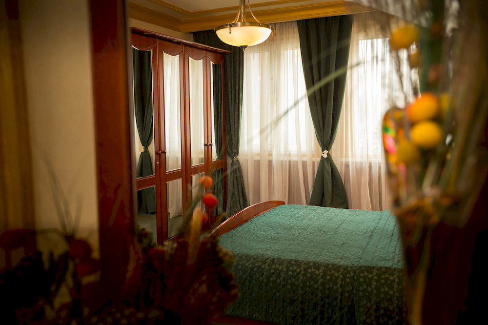 Bucharest Comfort Suites Hotel Esterno foto